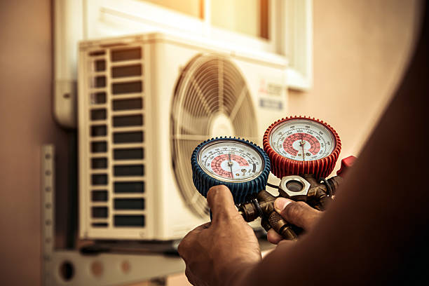 Professional Hvac technician working in West Hills, NY